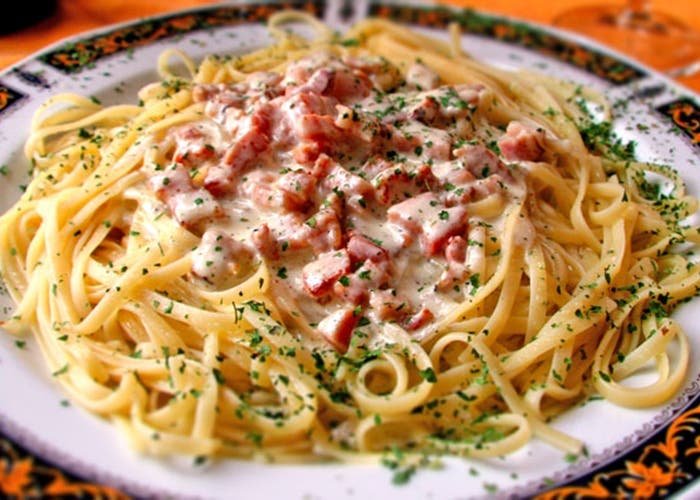 Espaguetis-a-la-carbonara.jpg