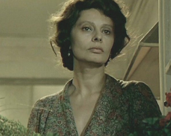Antonietta (Sophia Loren) en Una jornada particular.jpg