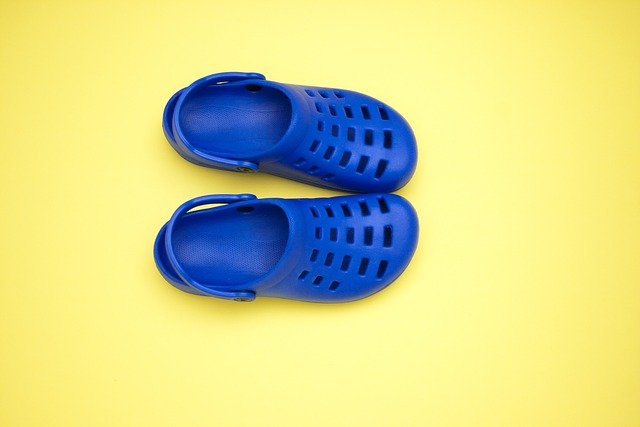 shoes-415387_640.jpg