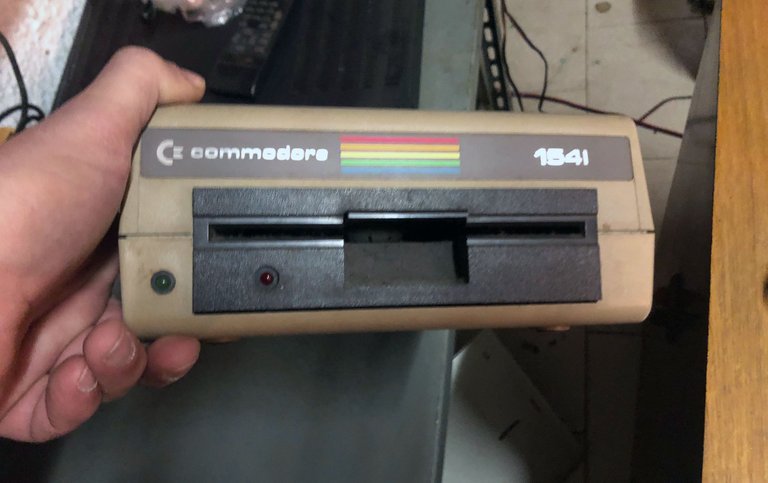 5 1/4-inch floppy drive Commodore 1541
