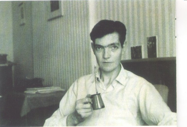 Julio-Cortazar.jpg