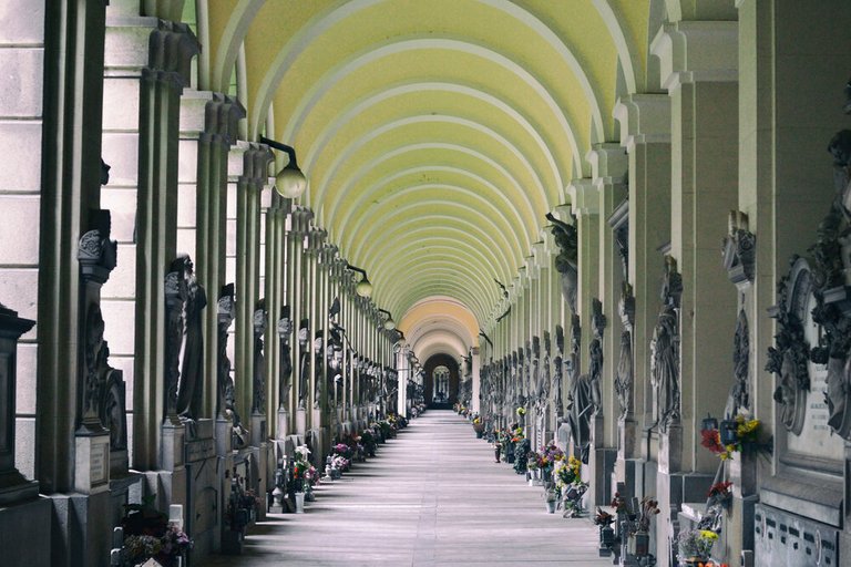 hallway.jpg
