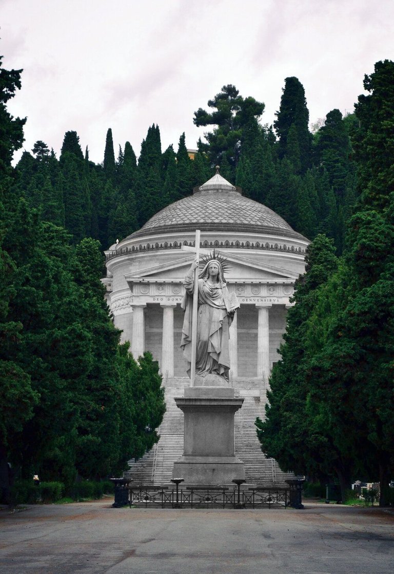 entrance.jpg