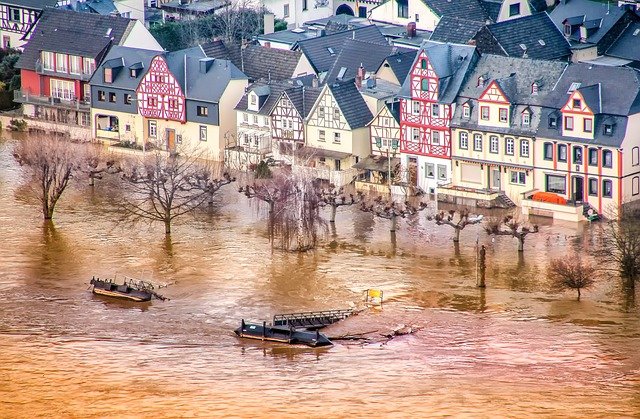 Pixabay-analogicus-flood-3291249_640.jpg