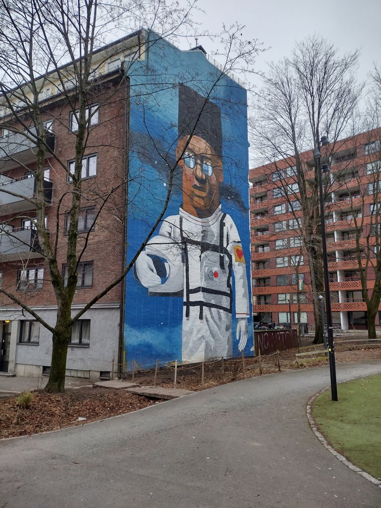 Astronaut mural at Tøyen