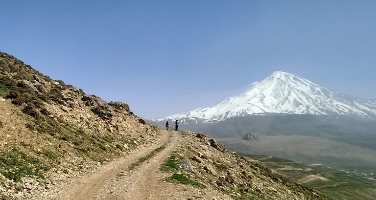 Damavand summit - Gole zard - Iran.jpg