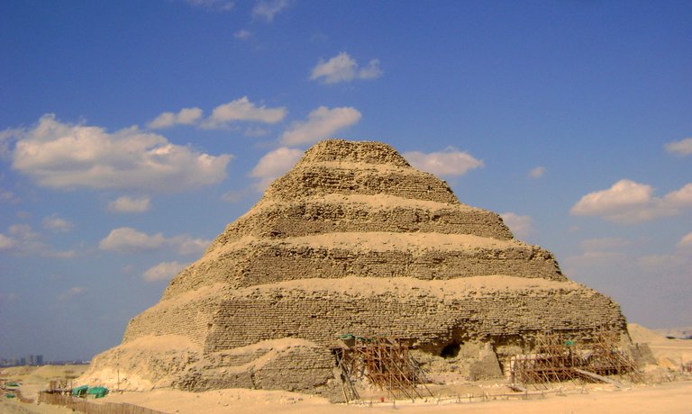 4018_pyramide_de_Djéser1.jpg