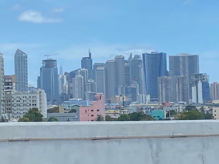 Travel To The Mainland City of Manila