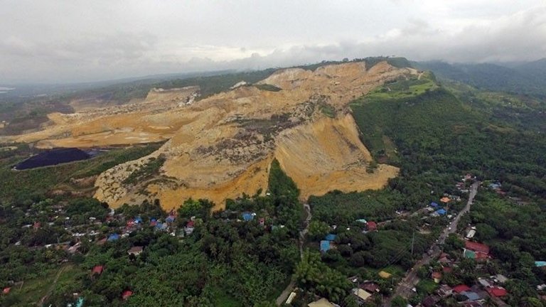massive-landslide_2018-09-20_22-49-16.jpg