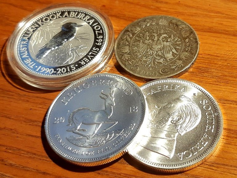 Silver coins 1200x900.jpg