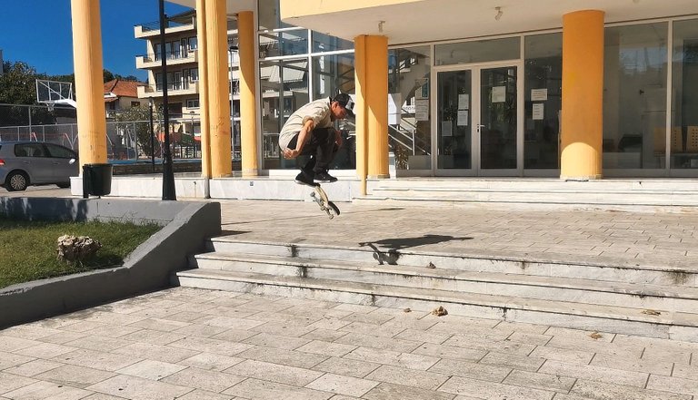 Phone Clips From Sunday's Skate Tour To Fillipiada City