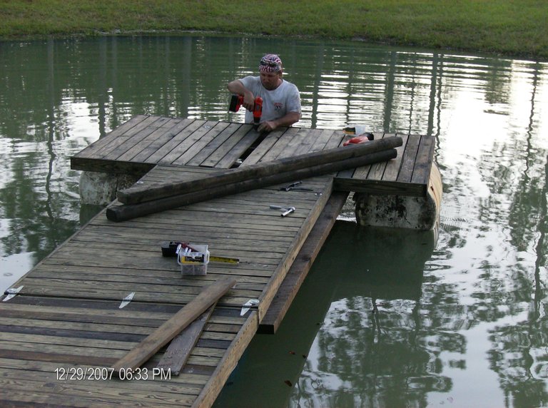 Floating Dock (13) 2008.JPG