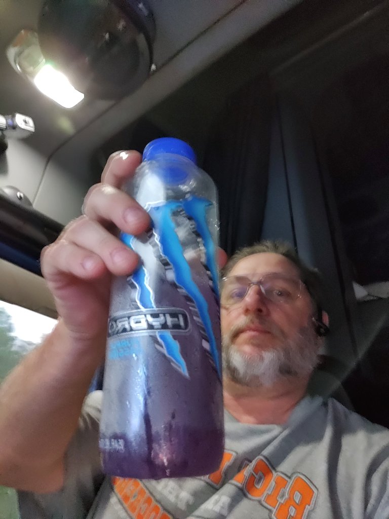Selfie Monster Drink 20190922.jpg