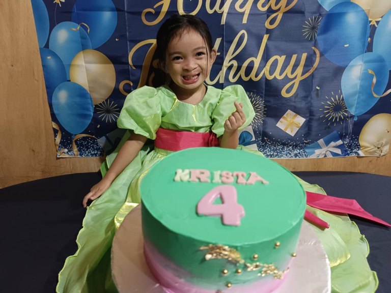 1e6189b9-0614-4b72-89ba-a0ddcaea39cc.jpg