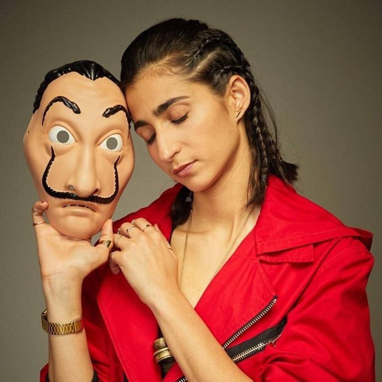 money-heist-nairobi-mask-portrait-8xxd49ubh8cg78xj.jpg