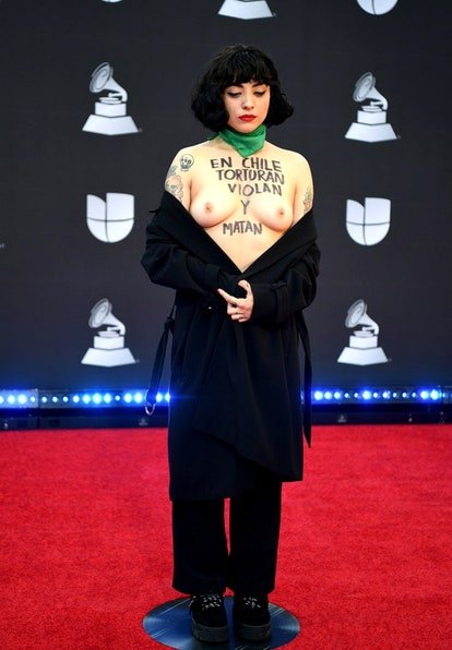 Mon-Laferte-Latin-Grammys-protesta.jpg