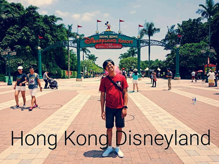 Travel HK DisneyLand.jpg