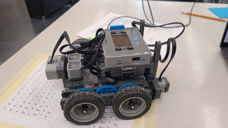 VEX sensor bot and 2 wheel drive chassis