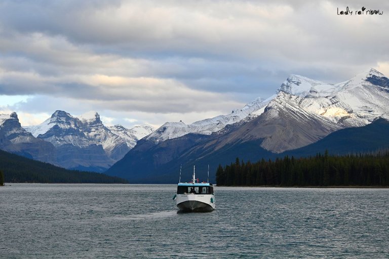 maligne lake (3).jpg