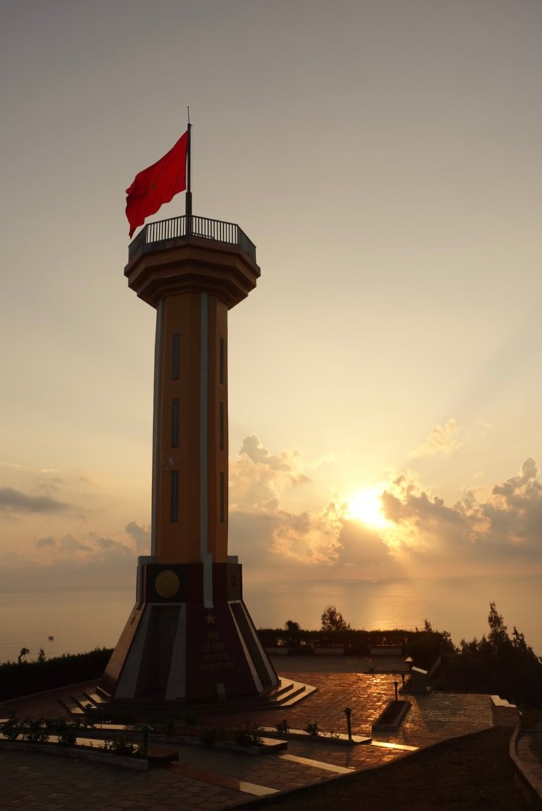 Watching sunrise at the lighthouse