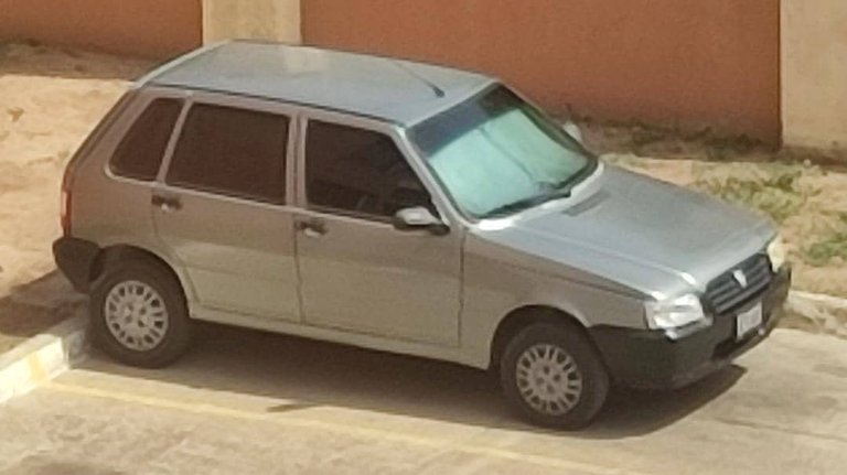 mi fiat uno 2006.jpg