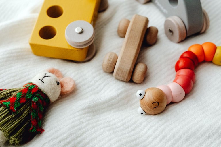 kaboompics_Eco-friendly plastic-free toys made from natural materials - wooden - for kids and toddlers.jpg