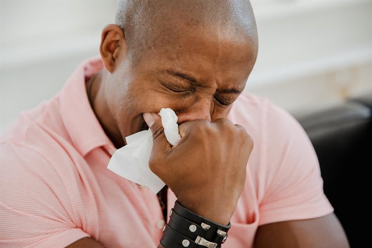 Llorando-pexels-rdne-stock-project-9064380.jpg