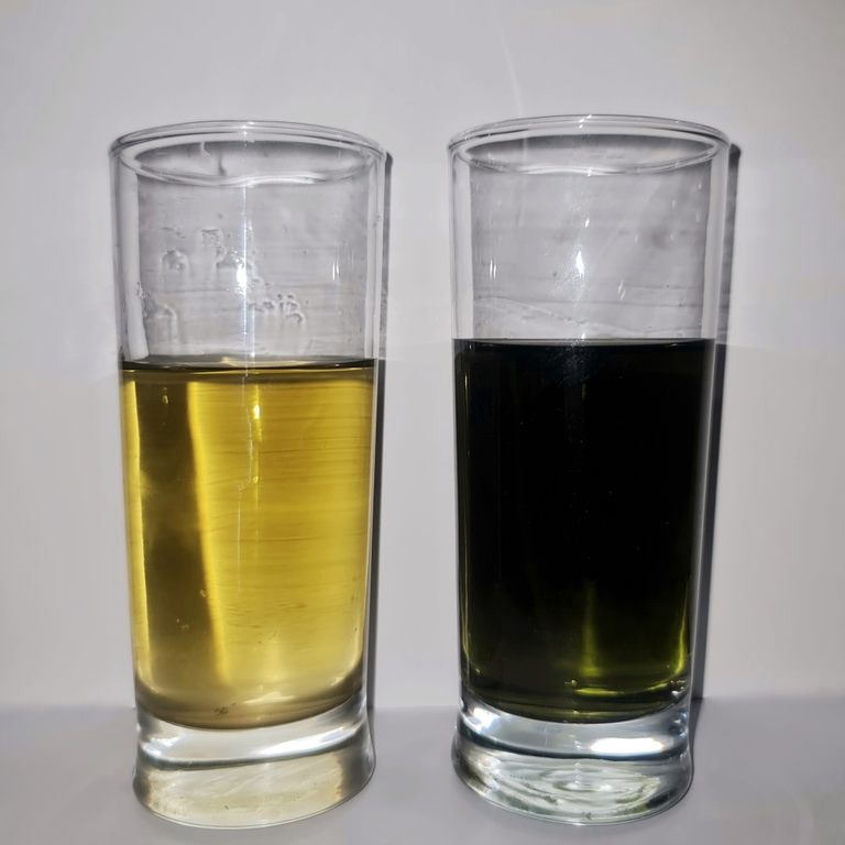 Nettle tea on the left, Nettle infusion on the right.