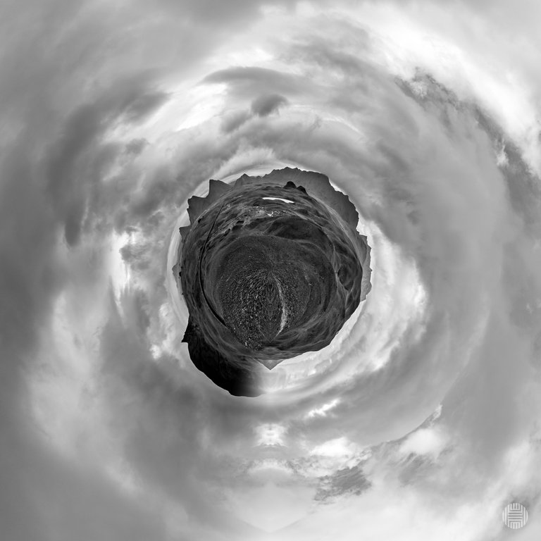 DDH_9556Pano.jpgplanet2.jpg