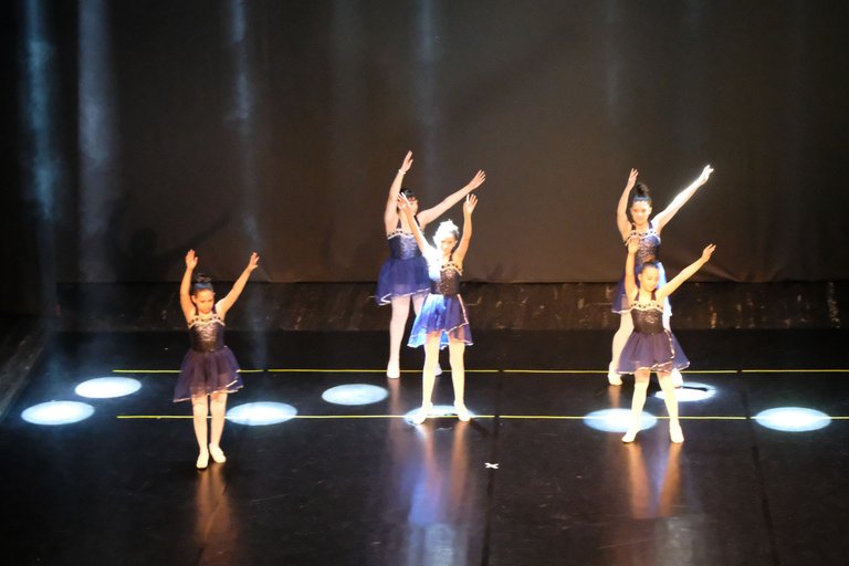 DSCF8964_cr.jpg