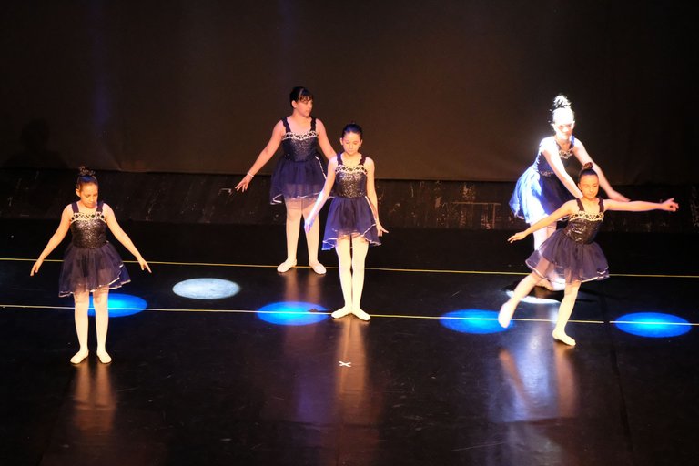 DSCF8965_cr.jpg