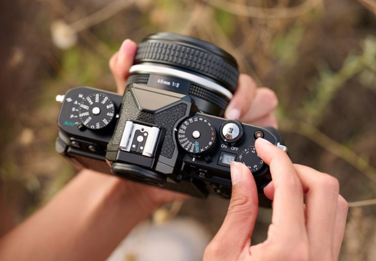 Nikon-Zf-camera-5-top.jpg