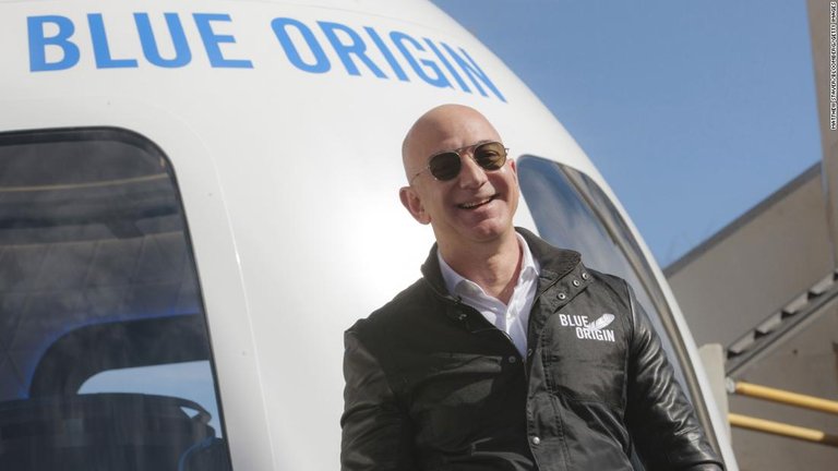 210607002316-jeff-bezos-blue-origin-unveiling-2017-file-super-tease.jpg