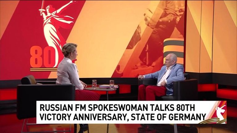 Zaharova i Bizmark.mp4_snapshot_00.06.807.jpg