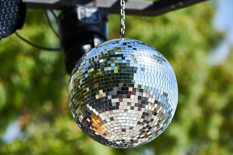 disco-4288618_1280.jpg