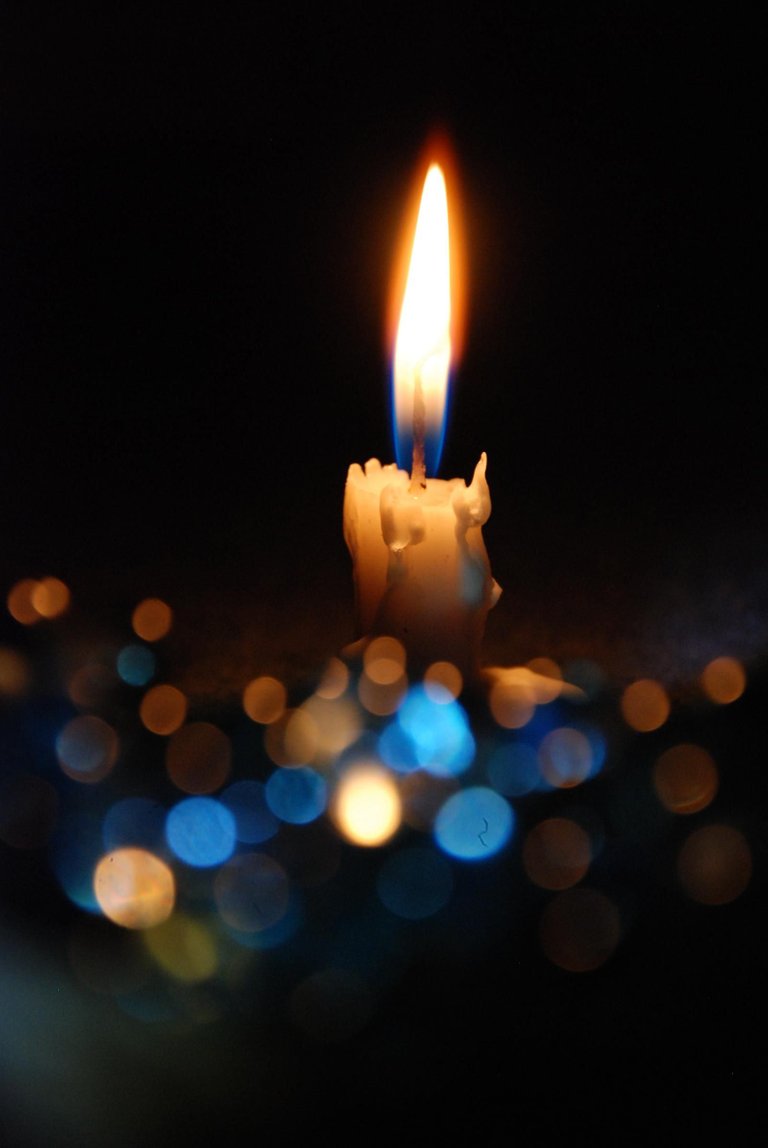 Bokeh with Candle by M3los93 on DeviantArt.jpeg