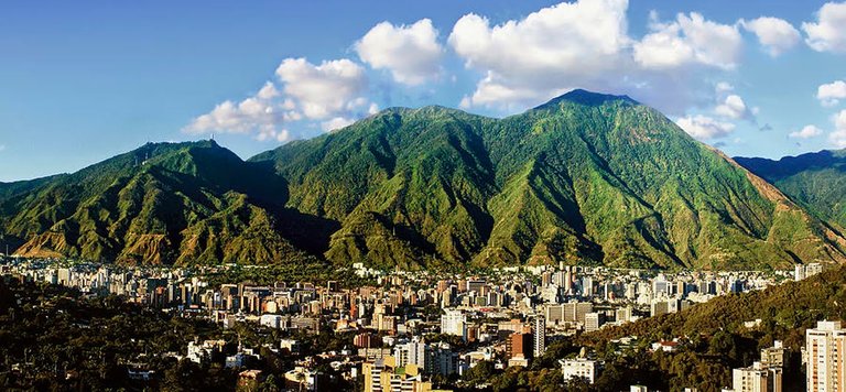 CARACAS450-AÑOS.jpg