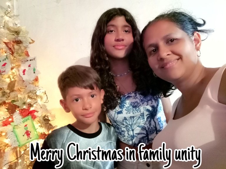 Picsart_23-12-25_23-15-30-506.jpg