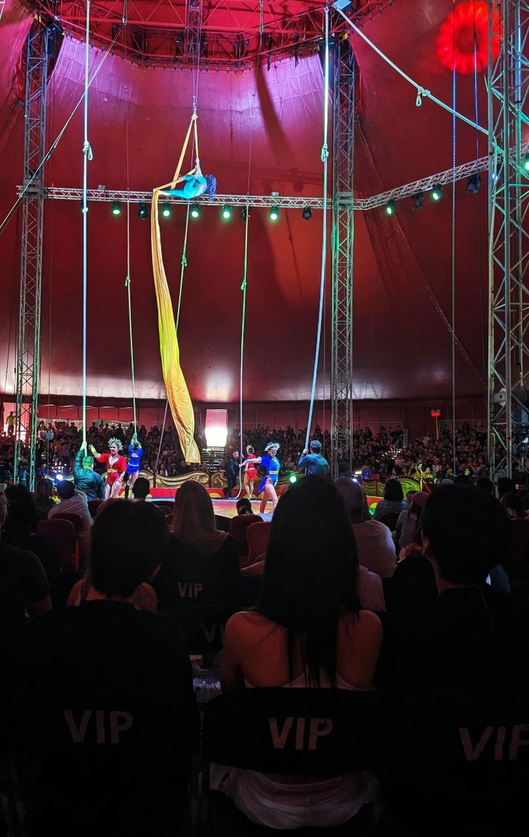 Circus0009.jpg