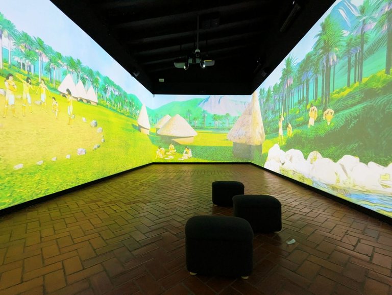 surround screen.jpg