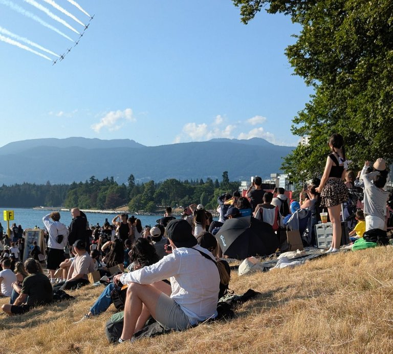 Airplane Show03.jpg