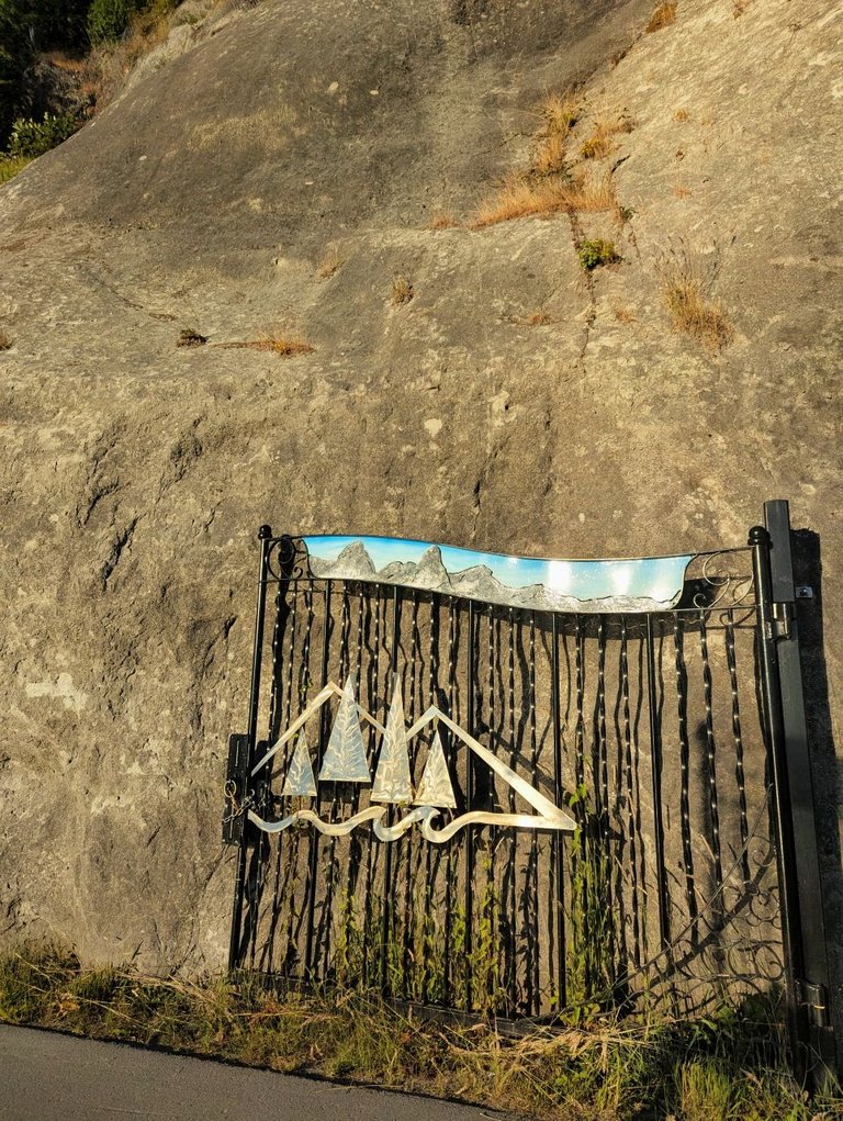 English Bay Gates01.jpg