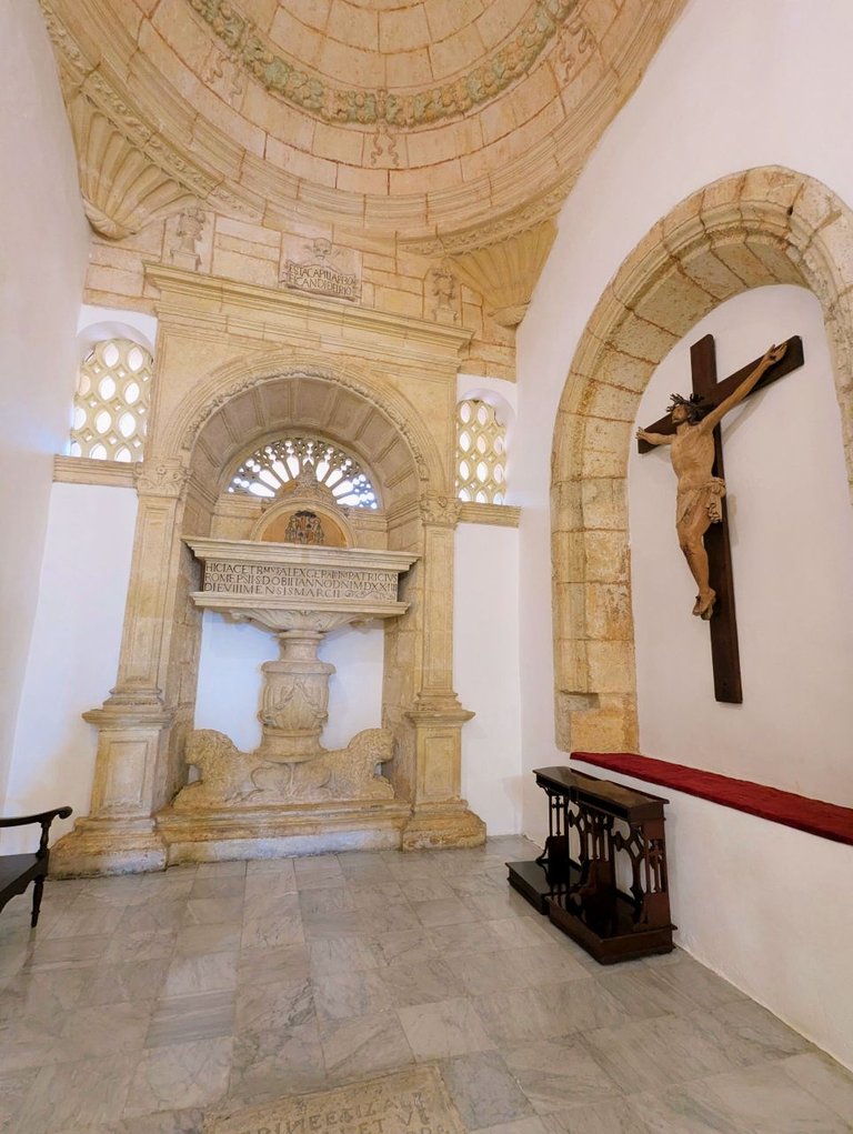 Cathedral Santo Domingo16.jpg
