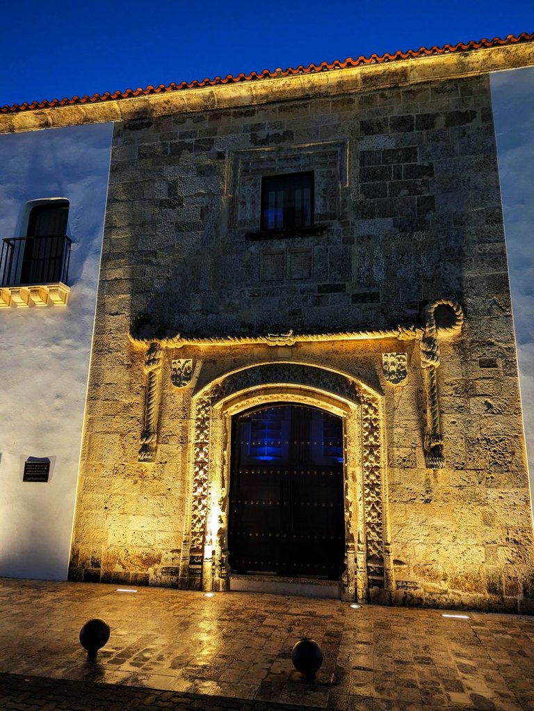 Casa del cordon.jpg
