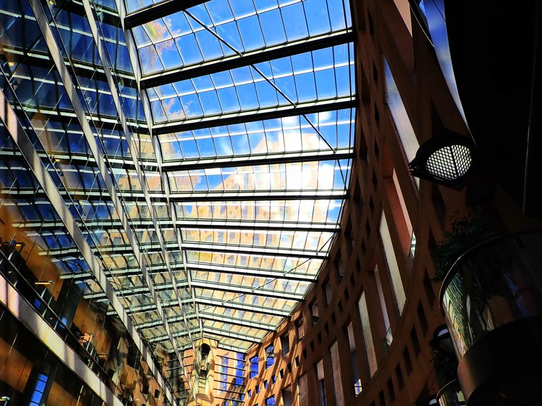 LibrarySquare0009.jpg