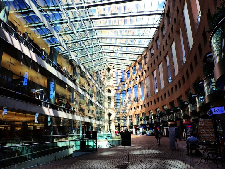LibrarySquare0008.jpg