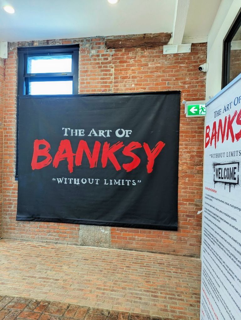 Banksy Set 201.jpg