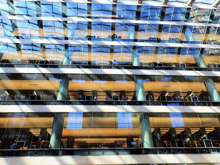 LibrarySquare0007.jpg