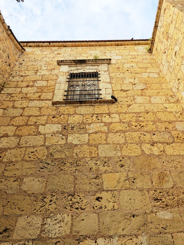 Convent03.jpg