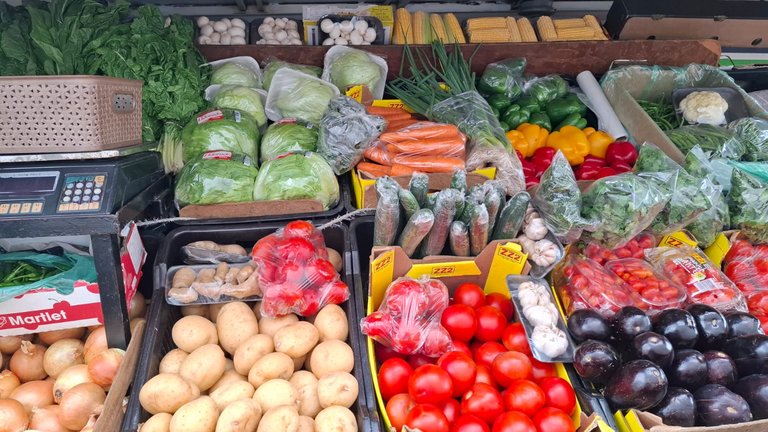 veggies navesh.jpg